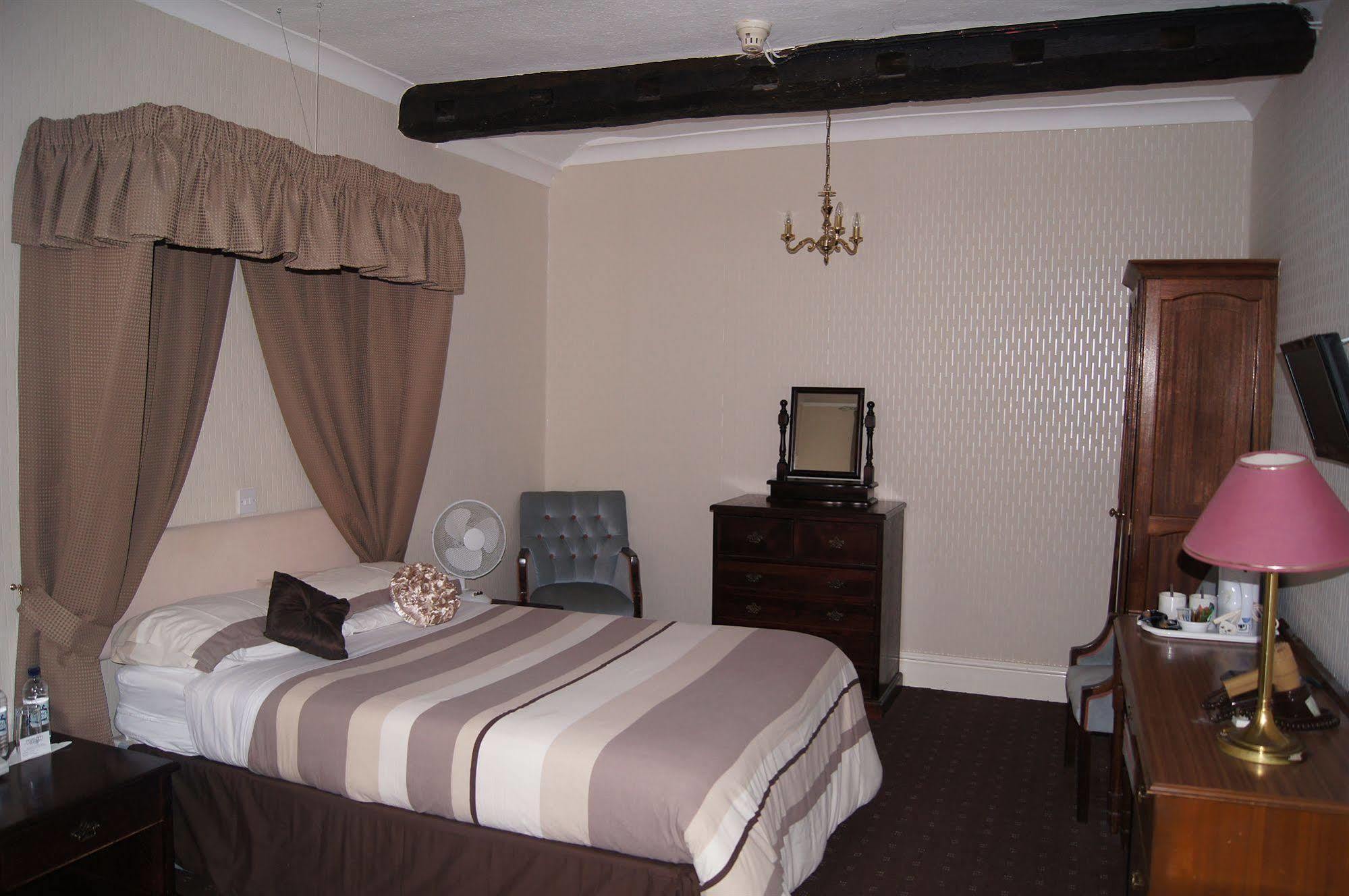 Castle Hotel Тамворт Екстер'єр фото